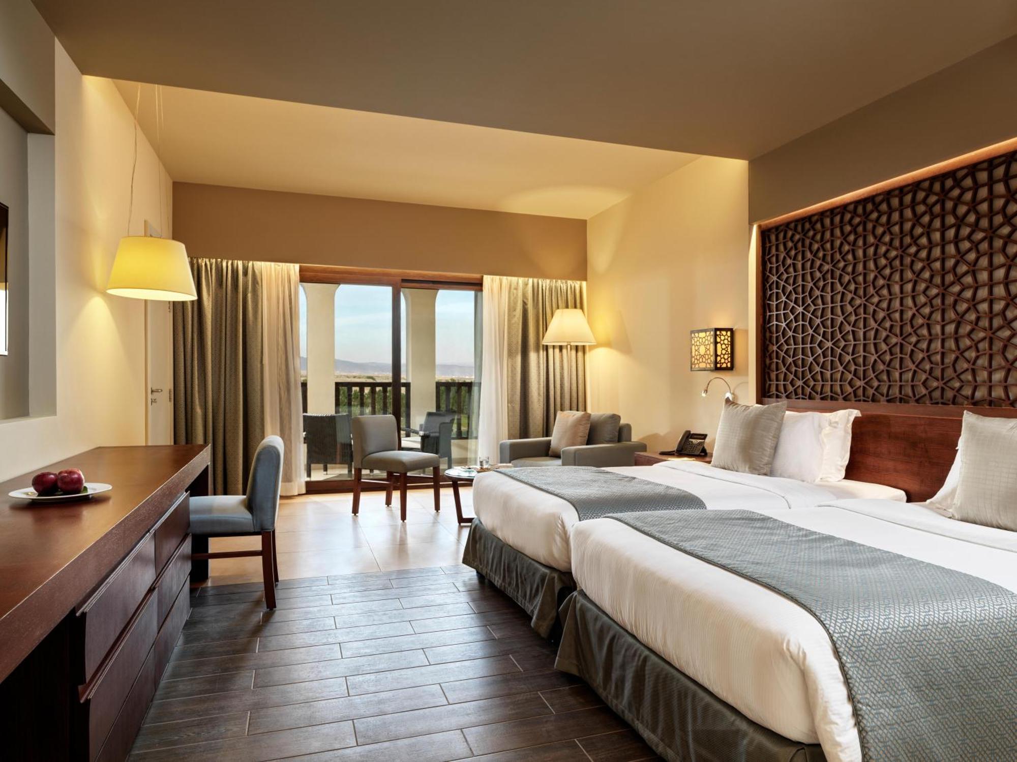 Deluxe Room needs Twin beds Aqua Park Entrance